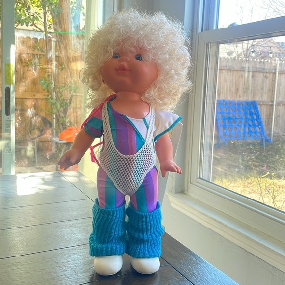1985 vintage honeycomb doll - Picture 1 of 7